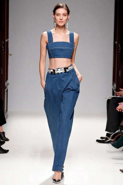 Look 29
